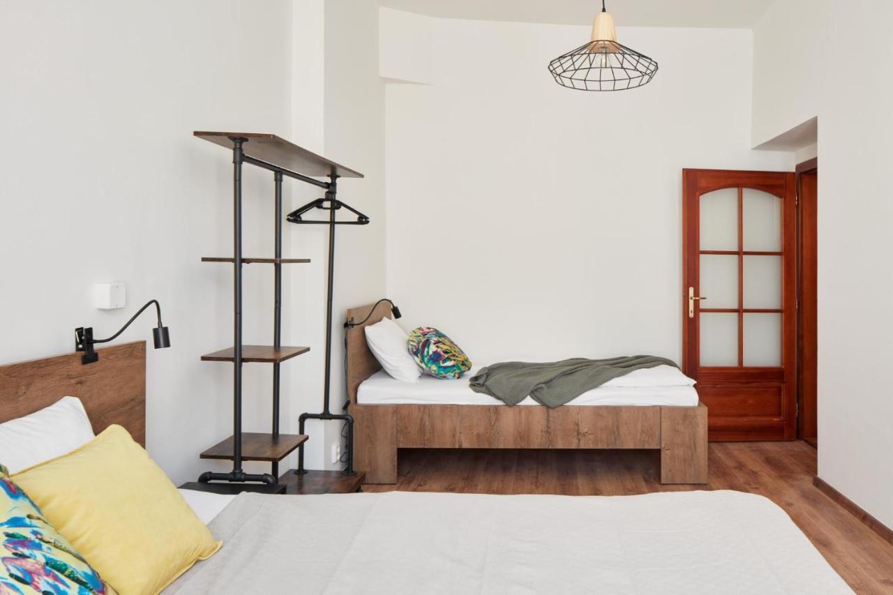 Prague Days - Spacious 3Bdr Apartment - Trendy Neighbourhood エクステリア 写真