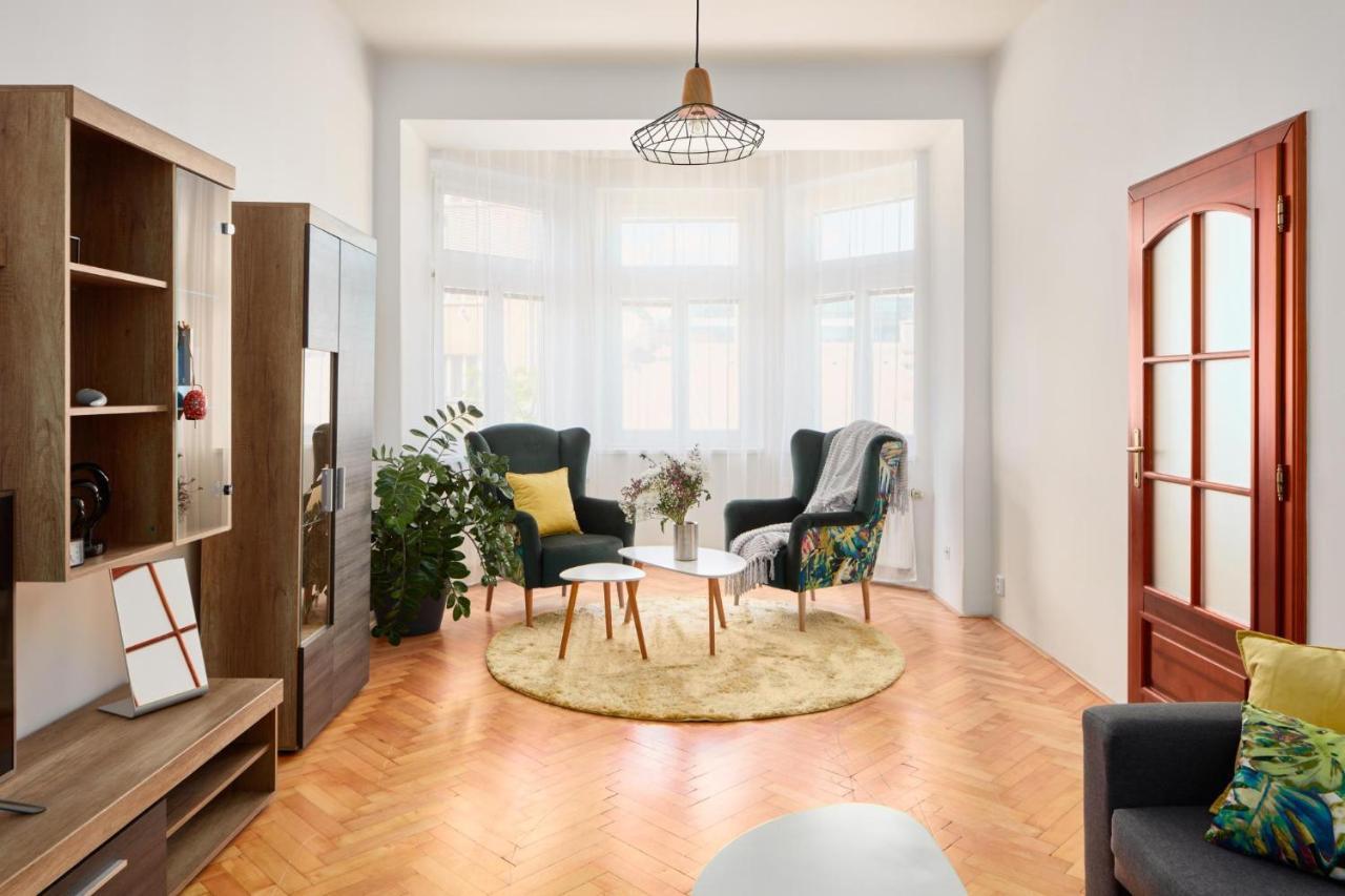 Prague Days - Spacious 3Bdr Apartment - Trendy Neighbourhood エクステリア 写真