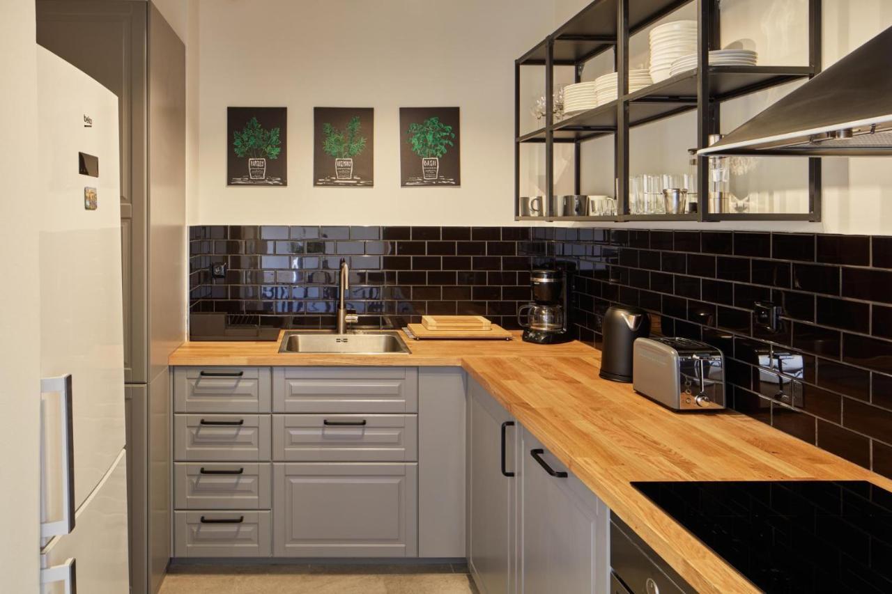 Prague Days - Spacious 3Bdr Apartment - Trendy Neighbourhood エクステリア 写真